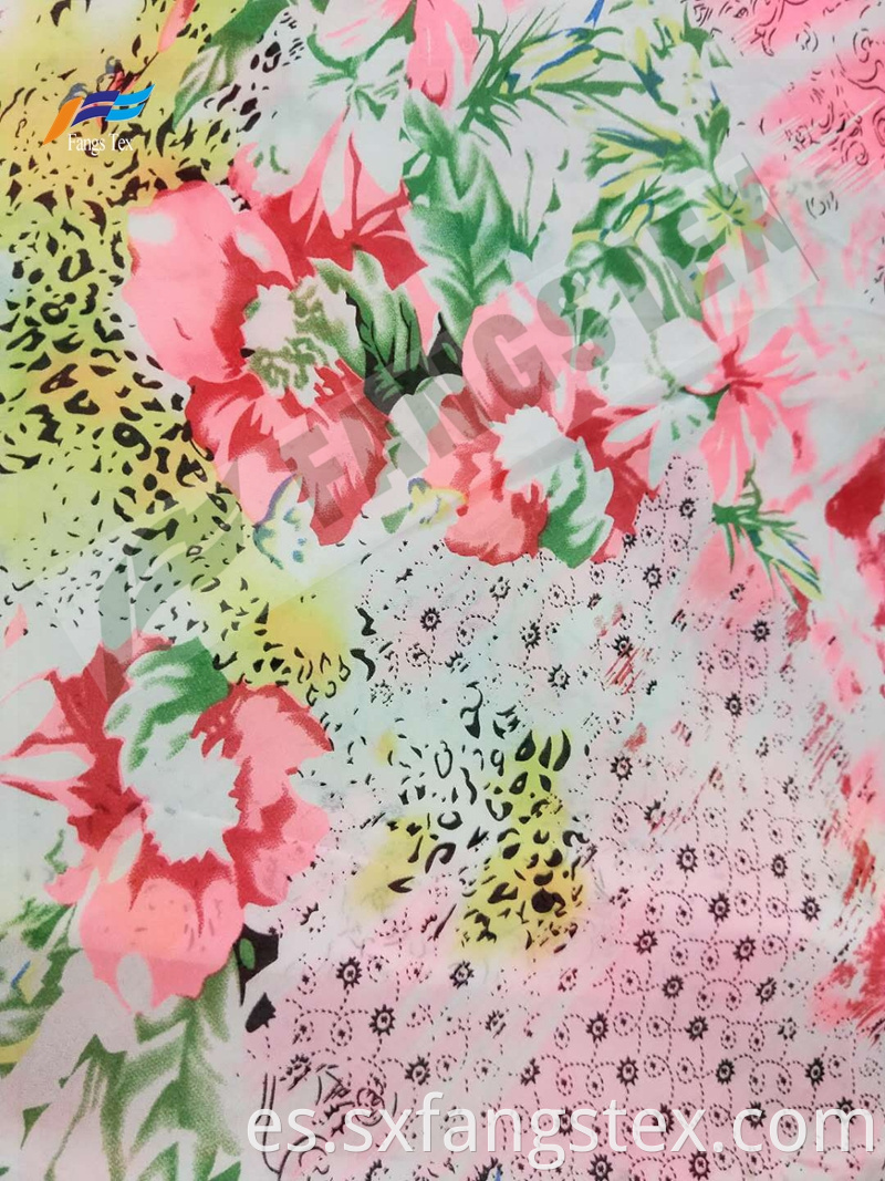 Polyester Digital Printed Girls' Stock Pearl Chiffon Fabric 1